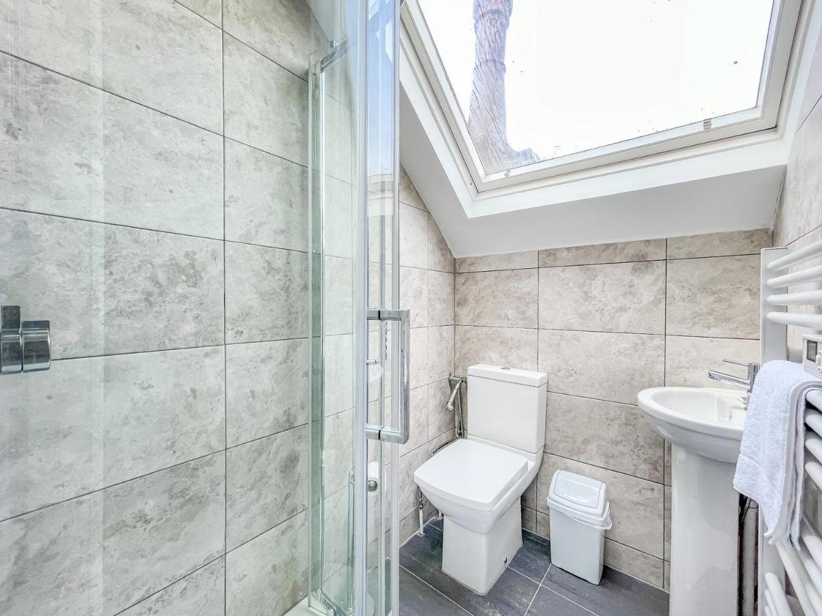 *Rd9Bc* For Your Most Relaxed & Cosy Stay + Free Parking + Free Fast Wifi * Лийдс Екстериор снимка