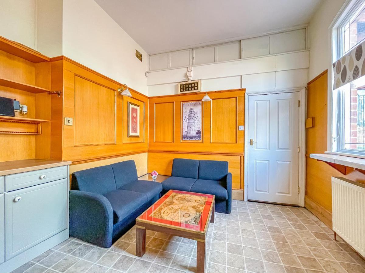 *Rd9Bc* For Your Most Relaxed & Cosy Stay + Free Parking + Free Fast Wifi * Лийдс Екстериор снимка