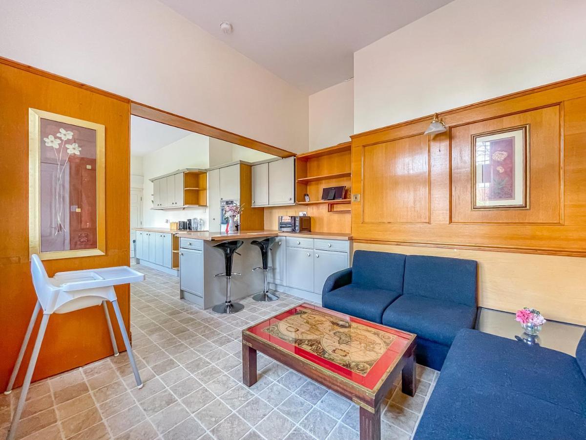 *Rd9Bc* For Your Most Relaxed & Cosy Stay + Free Parking + Free Fast Wifi * Лийдс Екстериор снимка